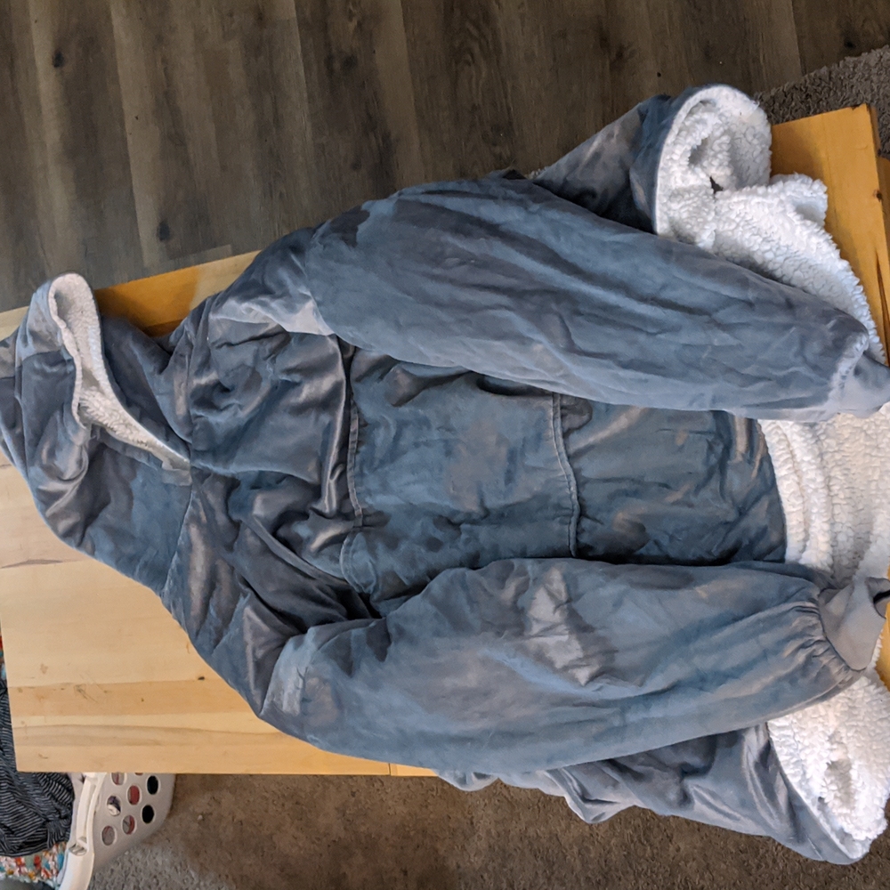 Oversized sweatshirt blanket